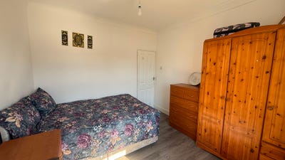 Room to let - Close to Train Station and Hospital Main Photo