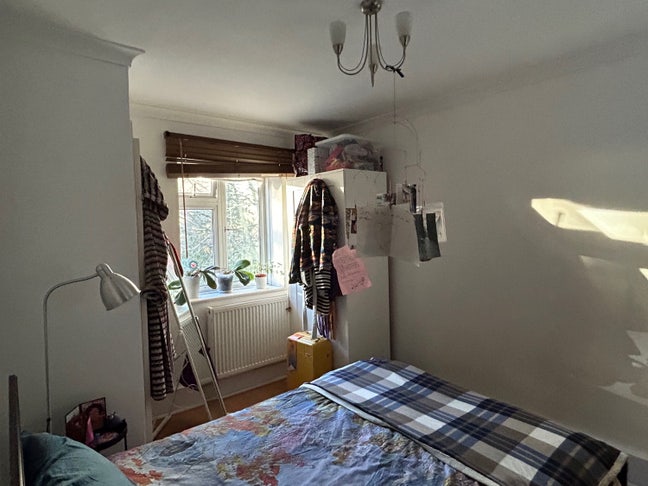 Lovely comfy double room near Canada Water Station Main Photo