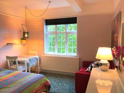 Large quiet double room - all inclusive Main Photo