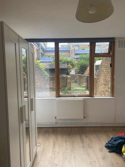 HUGE double room available in SW9!!  Main Photo