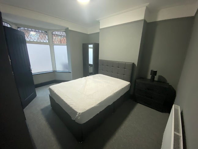 Large En-Suite Room Near Centrum 100 Main Photo