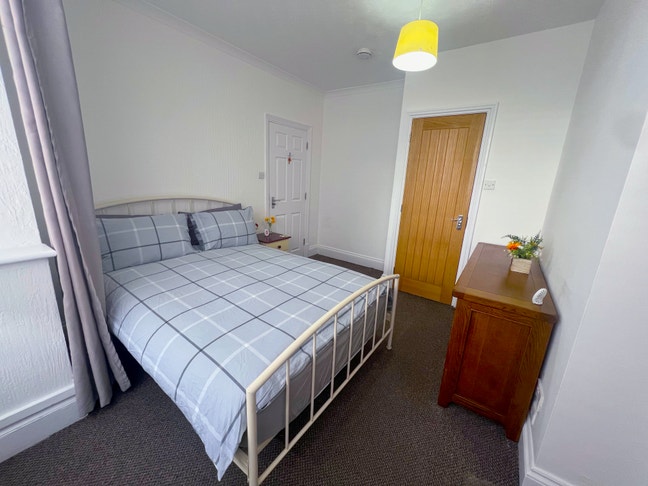 Modern Double Room in Swindon – All Bills Included Main Photo
