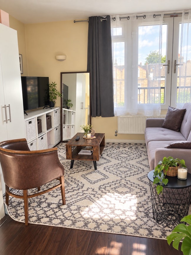 1 Bed Flat -Acton Central  Main Photo
