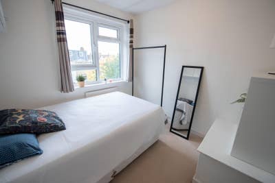 Great 4 beds flat - Wandsworth Town/Clapham Jction Main Photo