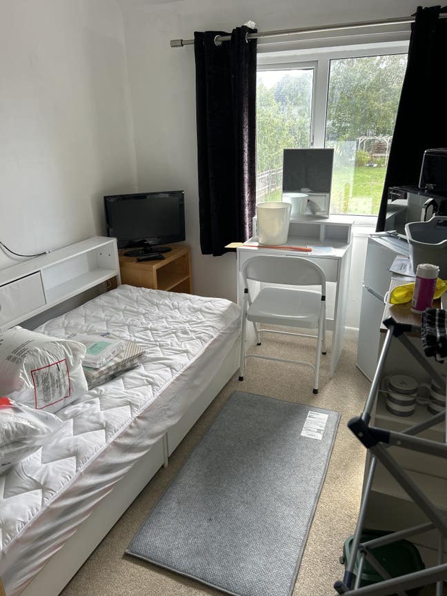 Single room . Main Photo