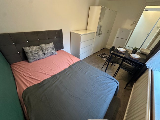 🏡🔥En-Suite  Room to Let in - Finchley Central Main Photo