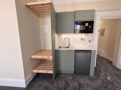 4 Stylish Ensuites — Bills Included — Gloucester Main Photo