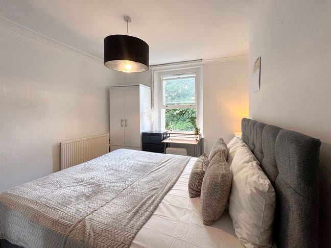1 Room in Camden Ready Soon !  Main Photo