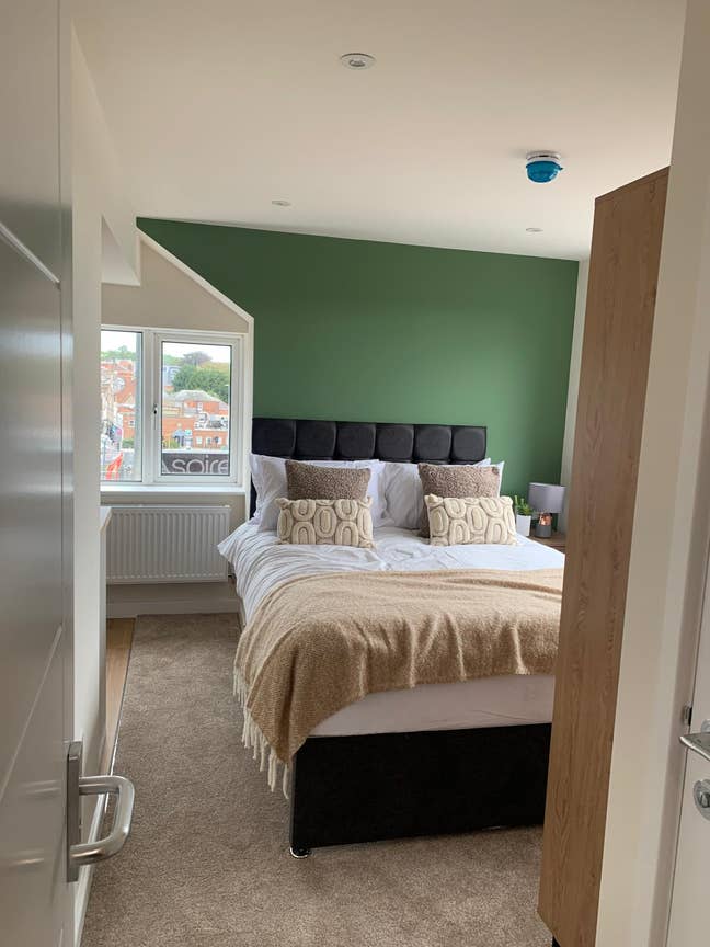 Brand NEW En-Suite Rooms  Main Photo