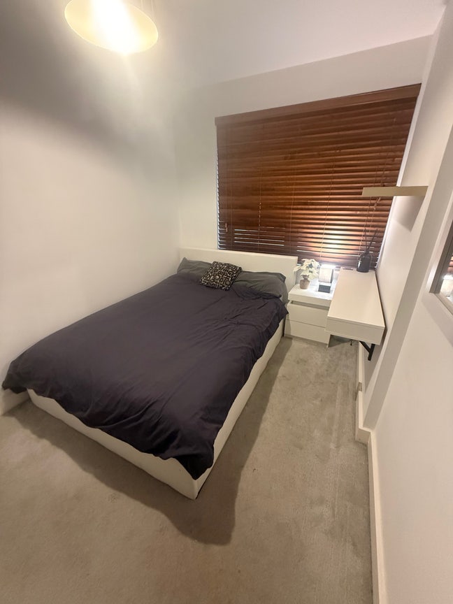 Double room in a beautiful Lilliput home Main Photo