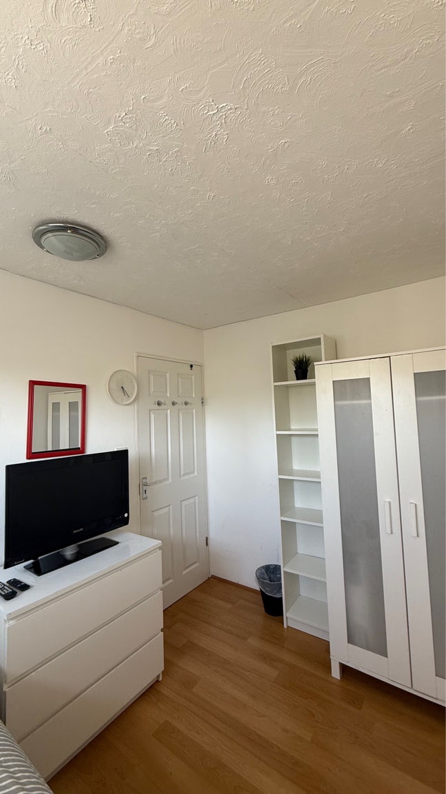 Single bedroom  Main Photo
