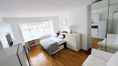 Spacious Brand New Studio Flat Central Slough Main Photo