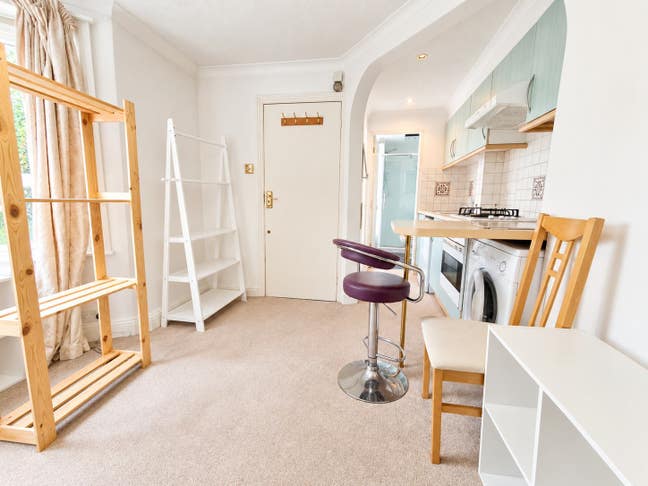Amazing Studio in Angel with Private Kitchen/Bath Main Photo