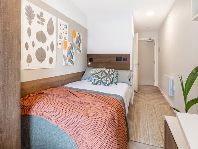 Urgent Student Accommodation Takeover – the Place  Main Photo