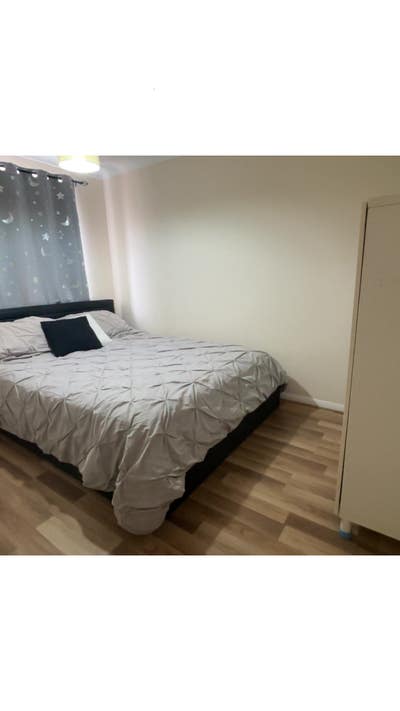 Single & Double Rooms Available in LU3 3SL Main Photo