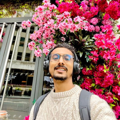 Professional Male seeks a single or double room Main Photo