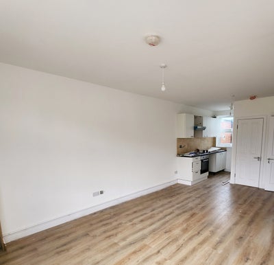 2 Bedroom Apartment E4 Main Photo