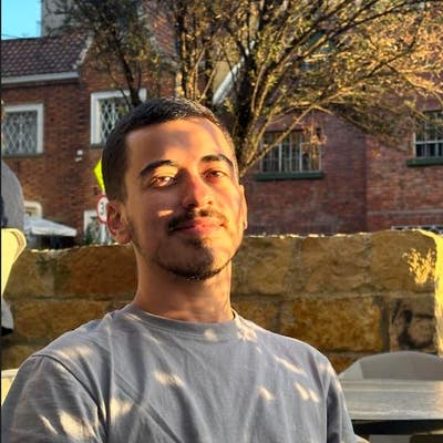 30 year old Male seeks a single or double room Main Photo