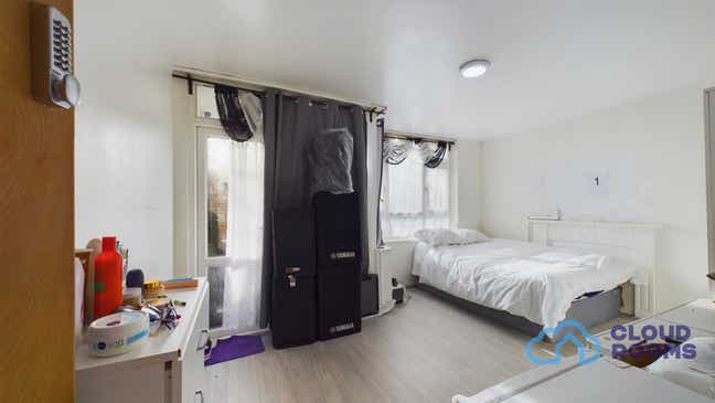 East London – E1 🏠 Stepney Green / Mile End Main Photo