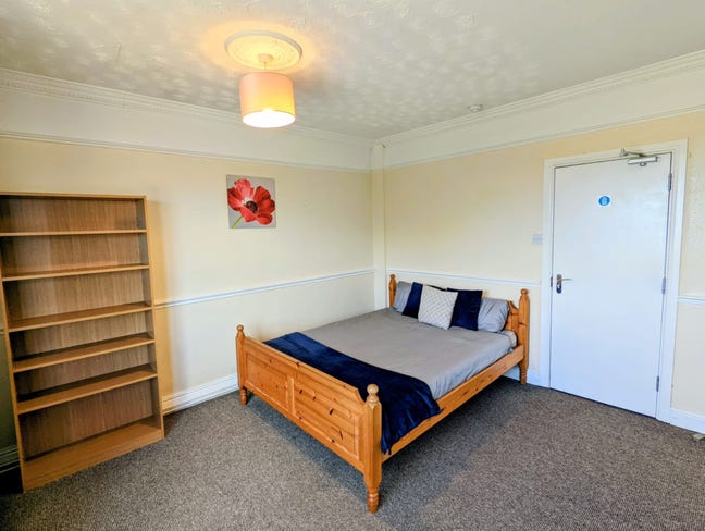 Spacious Double bedroom, Yarborough road &pound;425 PCM Main Photo