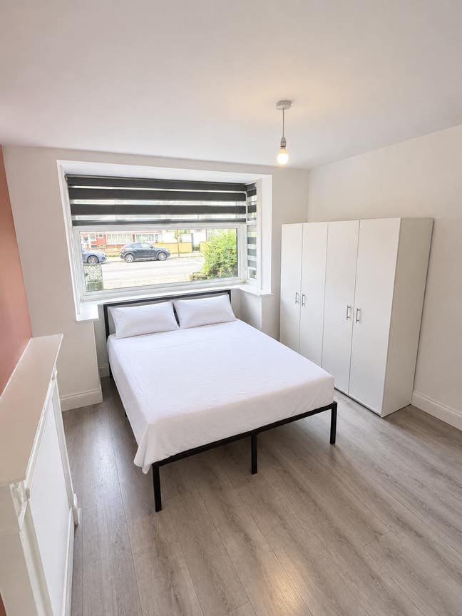 Tottenham Hale Double Room|1 person|0 Deposit Main Photo