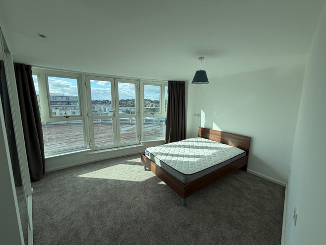 Penthouse double room with en suite  Main Photo