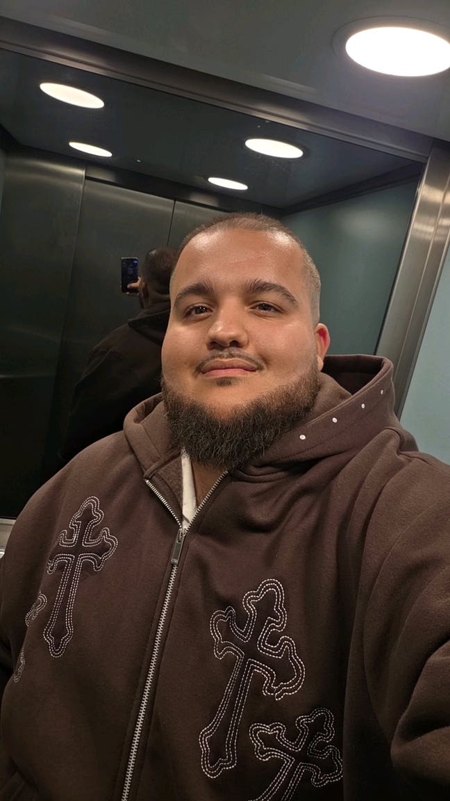 Single Professional male looking for a room Main Photo
