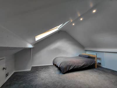Private Loft Bedroom + Separate Lounge -Northfleet Main Photo