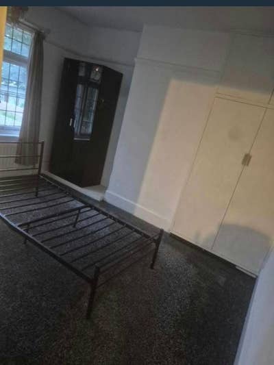 Spacious 3-Bedroom House Available in LU3 1QW Main Photo