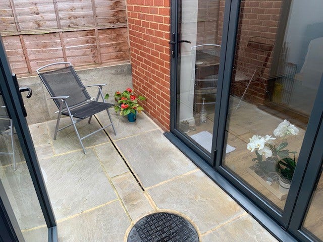 Room to Rent – Twickenham Female Only  Main Photo