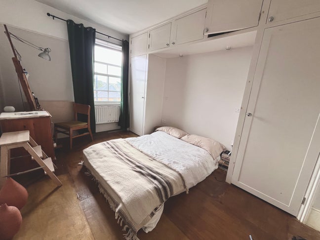 Double Bedroom - Beautiful Flat next to Goldsmiths Main Photo