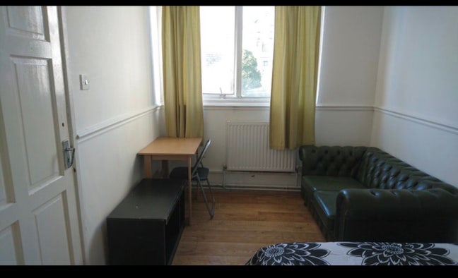 Double RM+inc bills@ wapping ready to move Main Photo