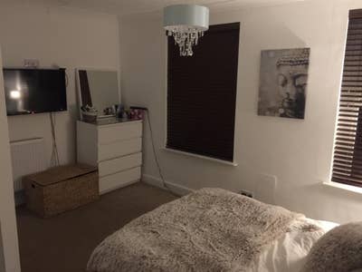 Rm 3, 134 Dev, Double Room  - all bills included  Main Photo