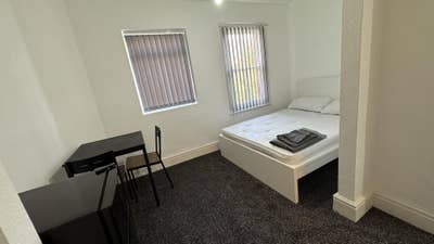 Studio Smithdown 15 Minutes From City - Bills inc Main Photo