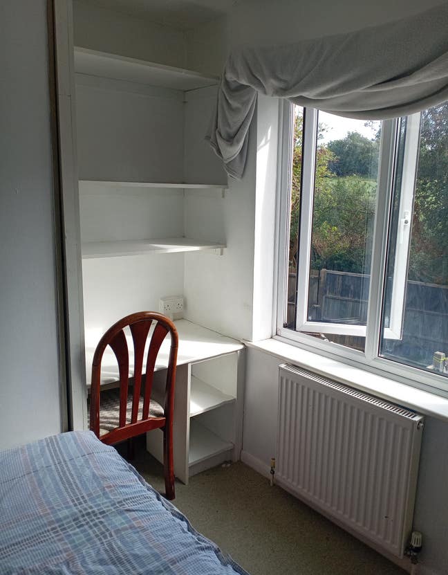 2 rooms in Frome available in quiet location Main Photo