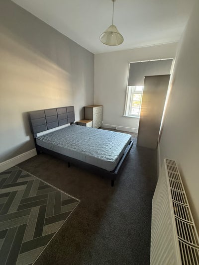 Fully Furnished Double Room in Modern Hmo – CA1  Main Photo