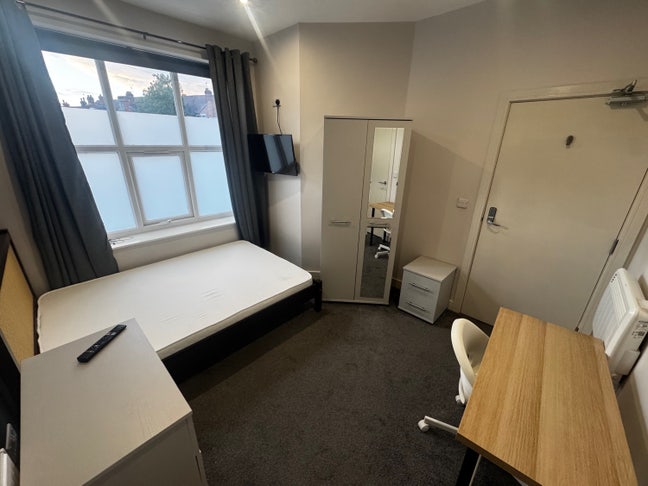 Brand New Stunning Studio Rooms in Stafford Main Photo