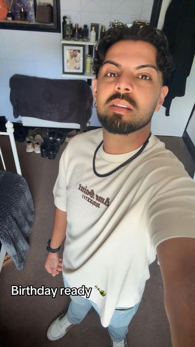 Flat/Room Needed  Main Photo