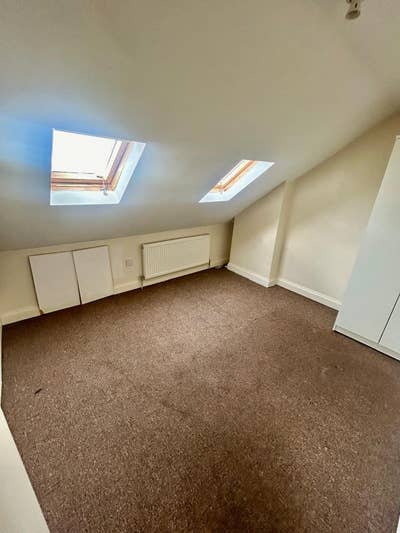 Single Room in CR7 – &pound;600 - All Bills Inc Main Photo