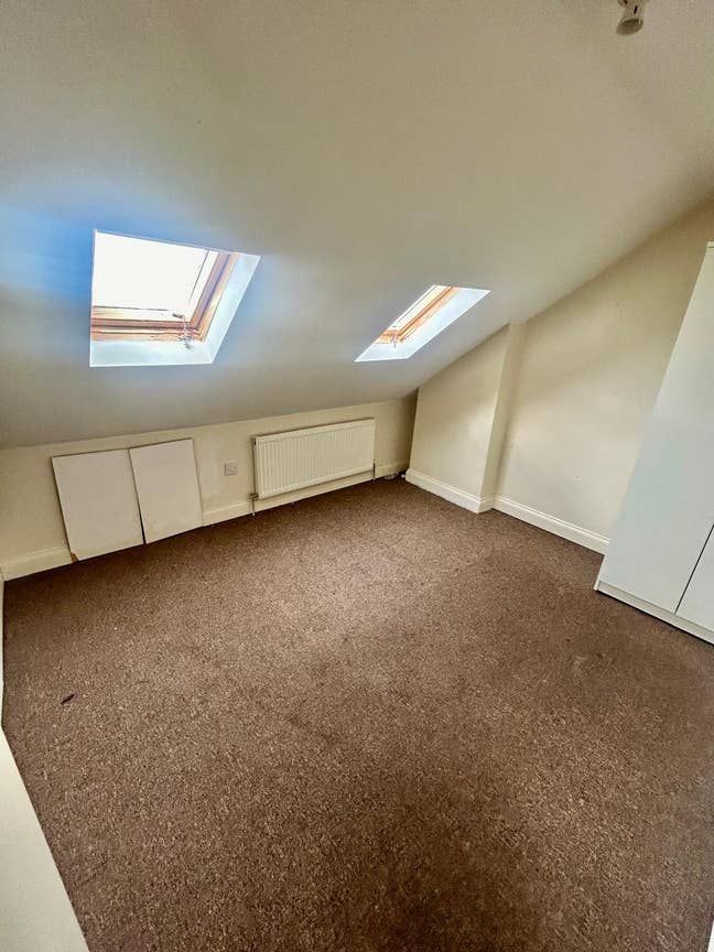 Single Room in CR7 8JF – &pound;600 - All Bills Inc Main Photo