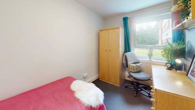 Broadgate Park, Nottingham, Standard Room Sublet  Main Photo