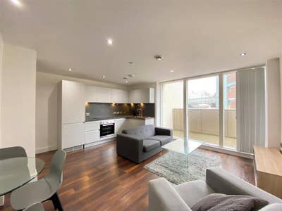 Double room near city centre  Main Photo