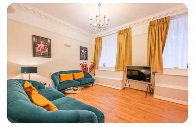 4 bed flat  Main Photo