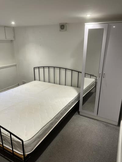 A double room in a professional house  Main Photo