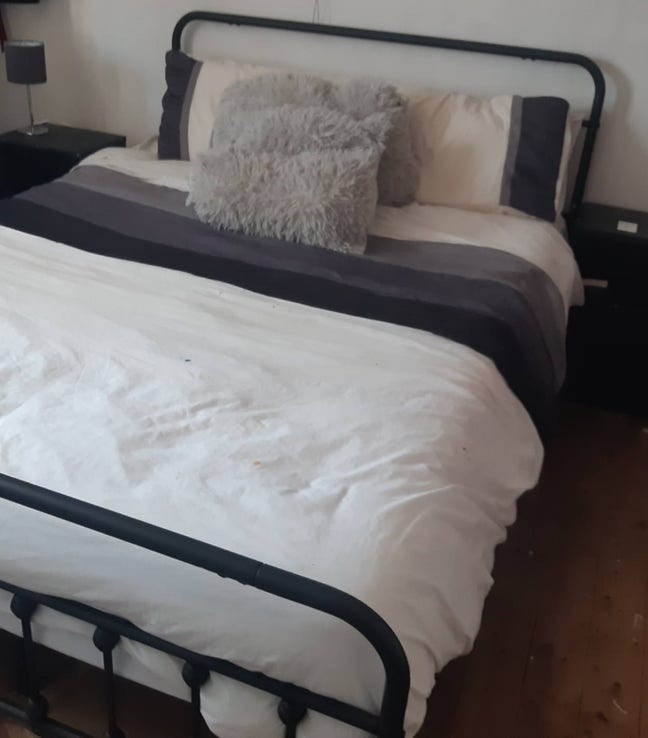Room to let Solva Main Photo