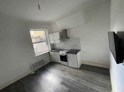 Studio  Main Photo