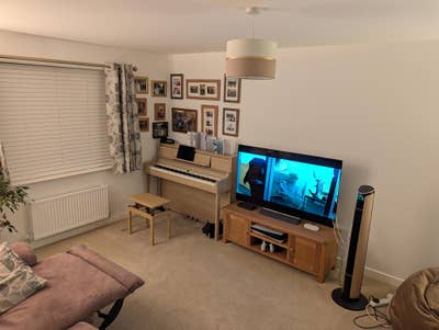 Spacious Double Bedroom with private bathroom Main Photo