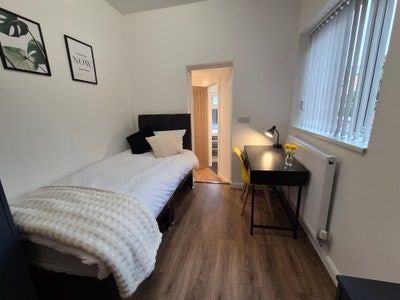 Brand new,furnished rooms,Oakleys Road Main Photo