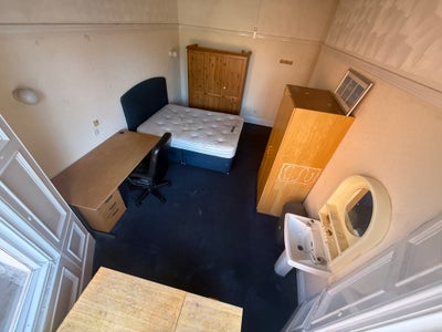 Rooms for Rent in recently refurbished house. Main Photo