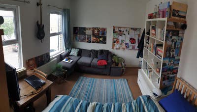 Large Double Room - Garden & Living Room Main Photo